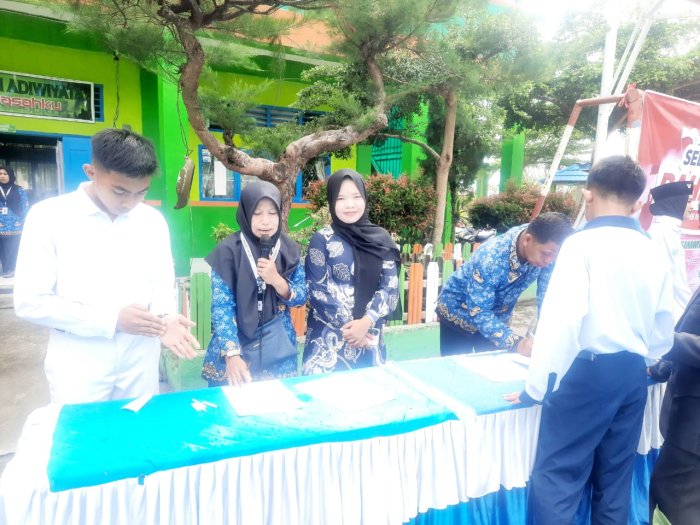 Pengurus OSIM MTsN 6 Kerinci Laksanakan Persiapan Menjelang Kegiatan Lomba