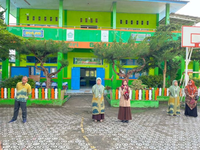 Hargailah Waktu, Maka Waktu Akan Menghargai Kita, Ucap Shera Siswi kelas 9B