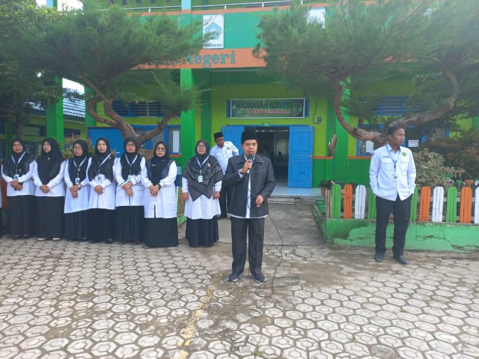 Waka Akademik Berikan Penjelasan Tata Cara Ujian Berbasis Android