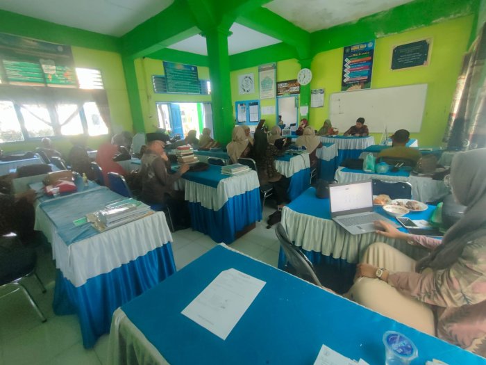 MTsN 6 Kerinci Gelar Rapat Anggota Koperasi Madrasah, Bahas Perkembangan dan Strategi Keuangan ke Depan MTsN 6 Kerinci Gelar Rapat Anggota Koperasi Madrasah, Bahas Perkembangan dan Strategi Keuangan ke Depan