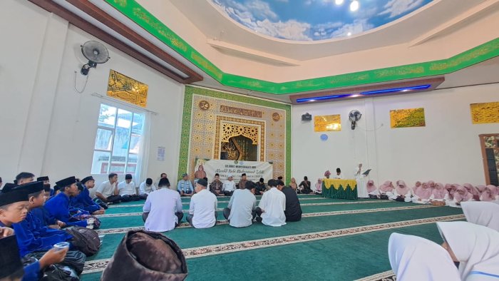 MTsN 6 Kerinci Rayakan Maulid Nabi Muhammad SAW Bersama Masyarakat di Musholla Hidayatul Shodiqin MTsN 6 Kerinci Rayakan Maulid Nabi Muhammad SAW Bersama Masyarakat di Musholla Hidayatul Shodiqin