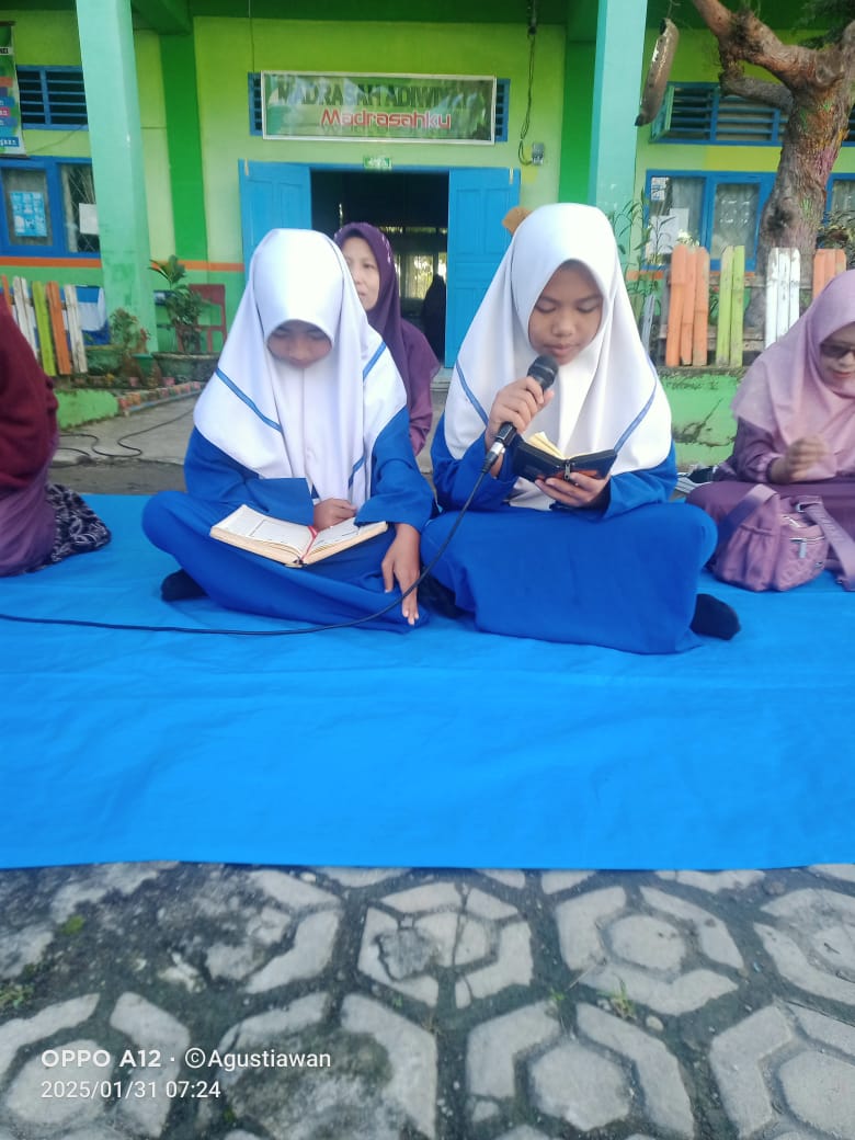 Yasinan Rutin di Pagi Jumat