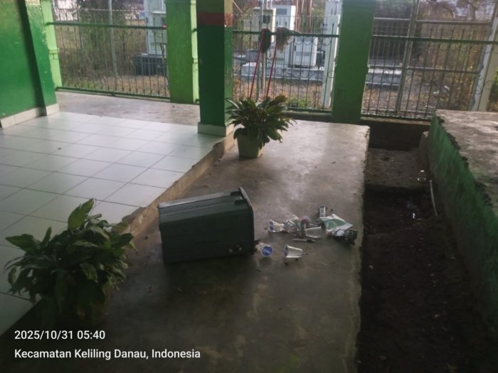 Penguasa Malam Kembali Beraksi, Tong Sampah Berantakan di Pagi Hari