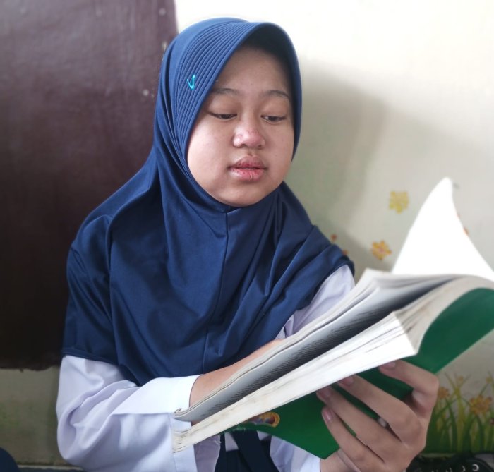 Sosok CO Pilot Cantik dan Pintar OSIM MTsN 6 Kerinci, Azzahra Nebyza Dijuluki BIBI