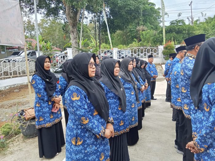 Kepala MTsN 6 Kerinci Ikuti Upacara Peringatan Hari Pahlawan di Kankemenag Kabupaten Kerinci