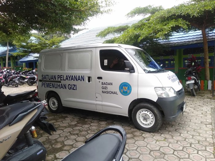 MTsN 6 Kerinci Bagikan Makan Bergizi Gratis Usai Libur Semester