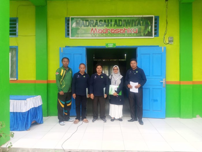 MTsN 6 Kerinci Gelar Penilaian Lomba Kebersihan dan Kelengkapan Kelas dalam Rangka HUT RI ke-80