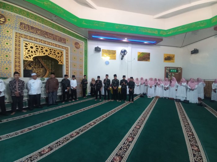 Lantunan Marhaban Siswa MTsN 6 Kerinci Semarakkan Peringatan Maulid Nabi Muhammad SAW Lantunan Marhaban Siswa MTsN 6 Kerinci Semarakkan Peringatan Maulid Nabi Muhammad SAW