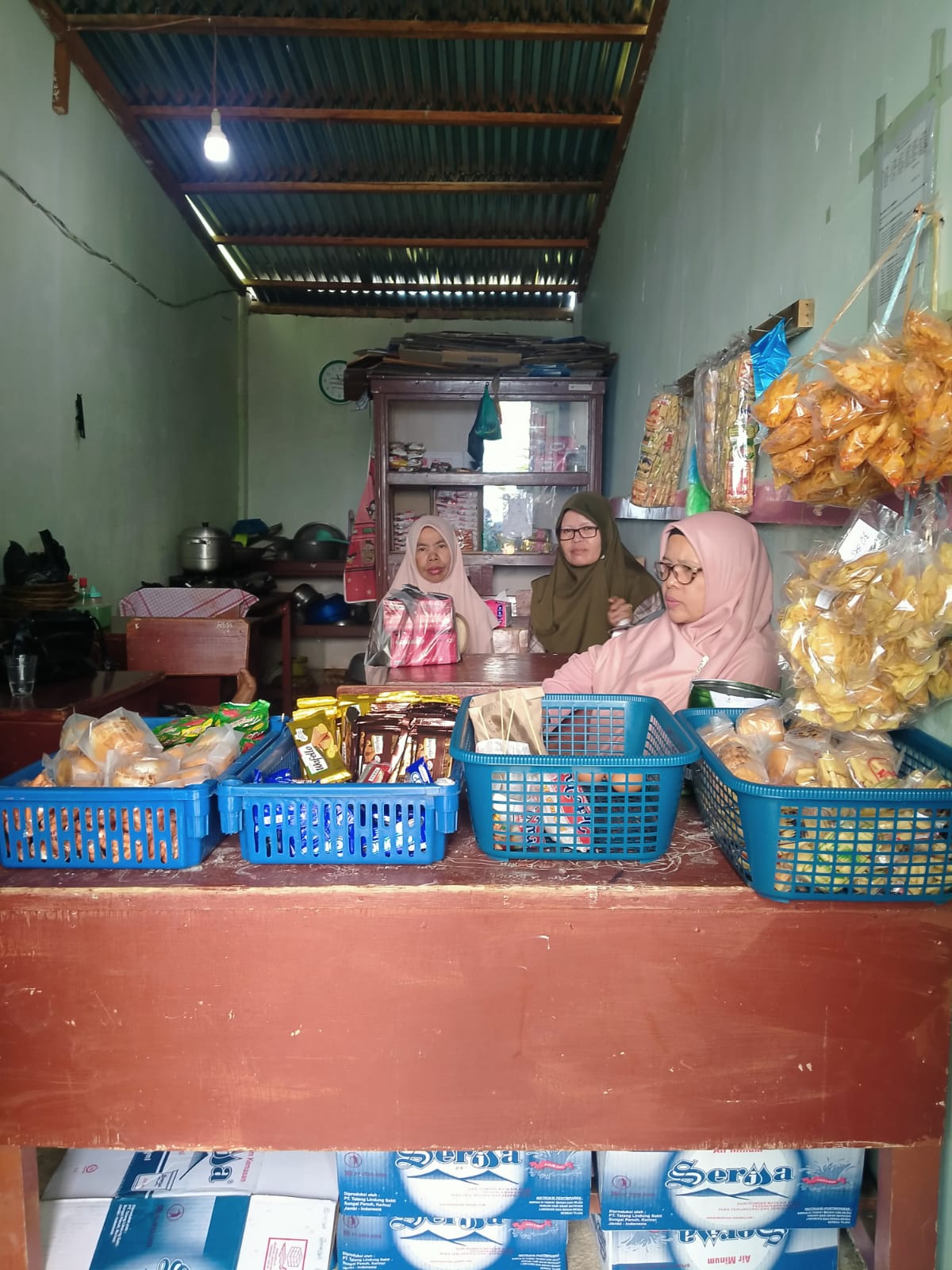 Kesibukan Pihak Kantin Guna Mensukseskan Perut Lapar Peserta Lomba 17-an