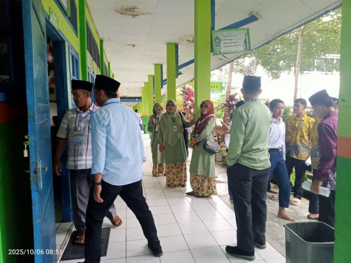 MTsN 6 Kerinci Sambut Hangat Peserta MTQ Kabupaten dengan Penuh Kekeluargaan MTsN 6 Kerinci Sambut Hangat Peserta MTQ Kabupaten dengan Penuh Kekeluargaan