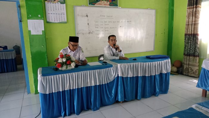 Panitia Peringatan Maulid Nabi Muhammad SAW MTsN 6 Kerinci Adakan Pertemuan Panitia Peringatan Maulid Nabi Muhammad SAW MTsN 6 Kerinci Adakan Pertemuan
