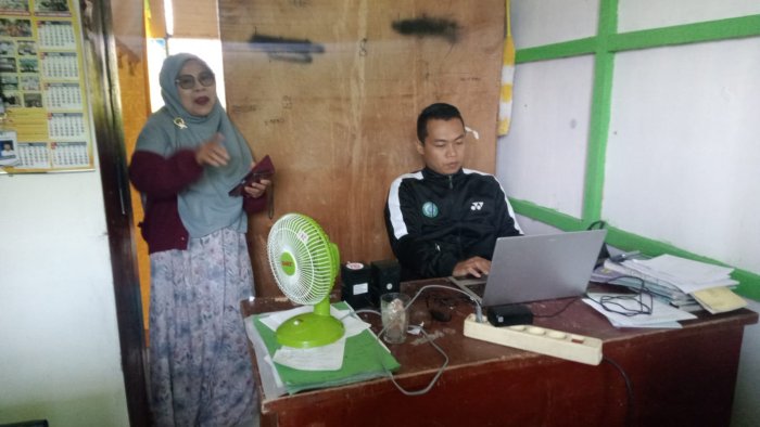 Guru MTsN 6 Kerinci Bersiap Ikuti Lomba Karaoke Expo MAN 1 Kerinci