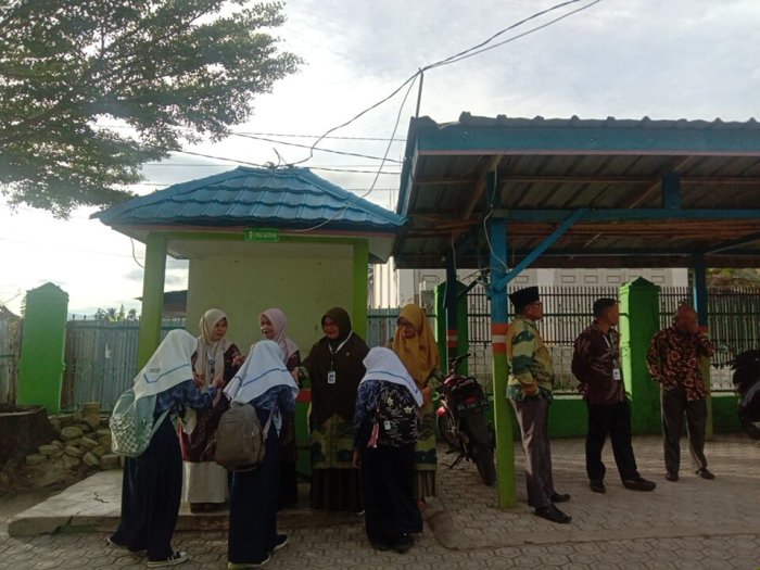 Wujudkan Madrasah Berkarakter, MTsN 6 Kerinci Konsisten Terapkan Budaya 5S dalam Setiap Aktivitas