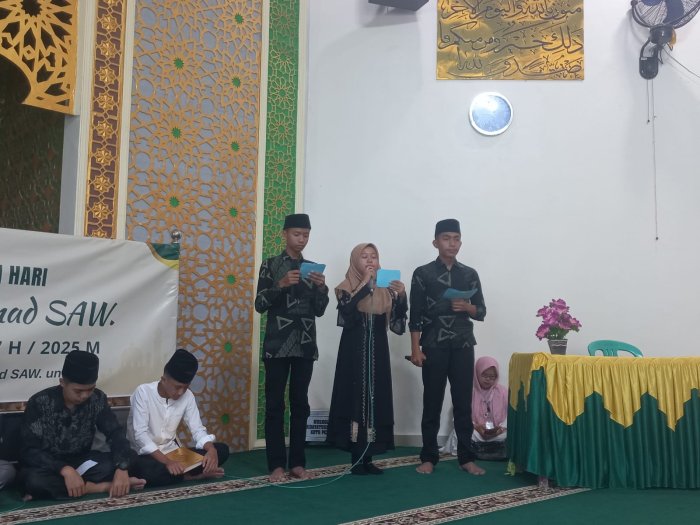 Berkenalan dengan Ahmad Nabil Hernando, MC Bahasa Indonesia pada Peringatan Maulid Nabi Muhammad SAW 1447 H Berkenalan dengan Ahmad Nabil Hernando, MC Bahasa Indonesia pada Peringatan Maulid Nabi Muhammad SAW 1447 H