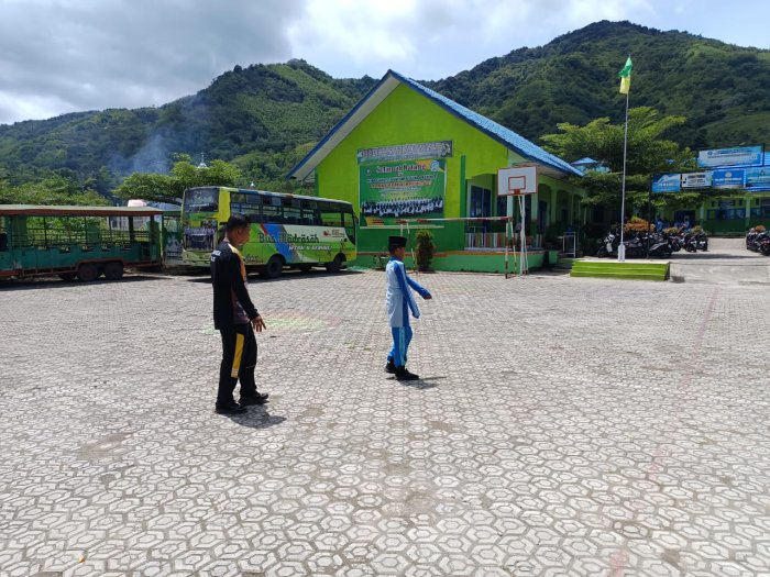 Dedikasi Tinggi! Nasuha, Calon Pemimpin Upacara Hari Pahlawan, Latihan Intensif di Hari Libur Dedikasi Tinggi! Nasuha, Calon Pemimpin Upacara Hari Pahlawan, Latihan Intensif di Hari Libur