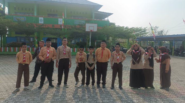 Siswa MTsN 6 Kerinci Mendapatkan Sanksi atas Pelanggaran Disiplin Madrasah Siswa MTsN 6 Kerinci Mendapatkan Sanksi atas Pelanggaran Disiplin Madrasah