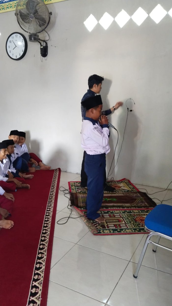 PEMBIASAAN SHALAT DHUHA SECARA BERSAMA-SAMA UNTUK MEMBENTUK KARAKTER SISWA/I MTs NEGERI 6 KERINCI PEMBIASAAN SHALAT DHUHA SECARA BERSAMA-SAMA UNTUK MEMBENTUK KARAKTER SISWA/I MTs NEGERI 6 KERINCI