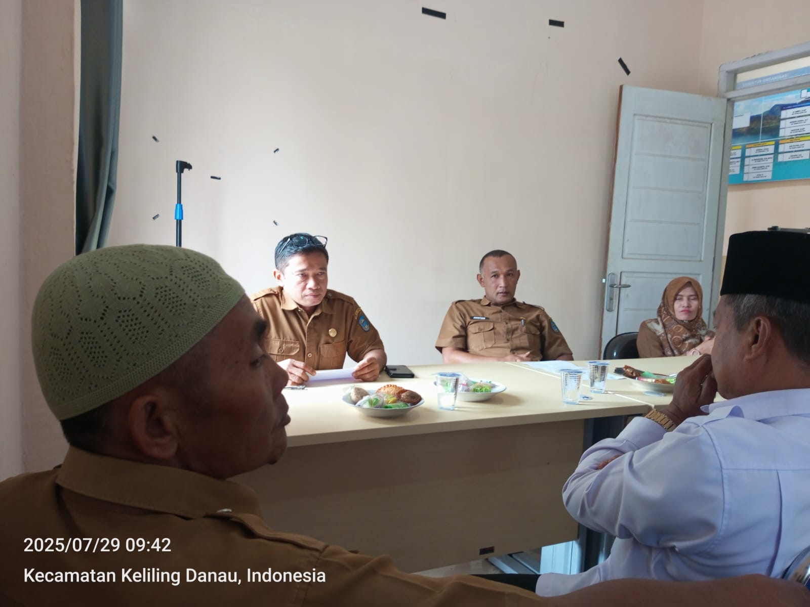 Utusan MTsN 6 Kerinci Ikuti Rapat Koordinasi HUT RI ke-80 di Kantor Camat Danau Kerinci Barat Utusan MTsN 6 Kerinci Ikuti Rapat Koordinasi HUT RI ke-80 di Kantor Camat Danau Kerinci Barat