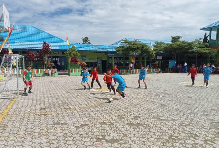 Semifinal Football Antar SD/MI Meriahkan HUT MTsN 6 Kerinci ke-89 dan Expo Madrasah 2026