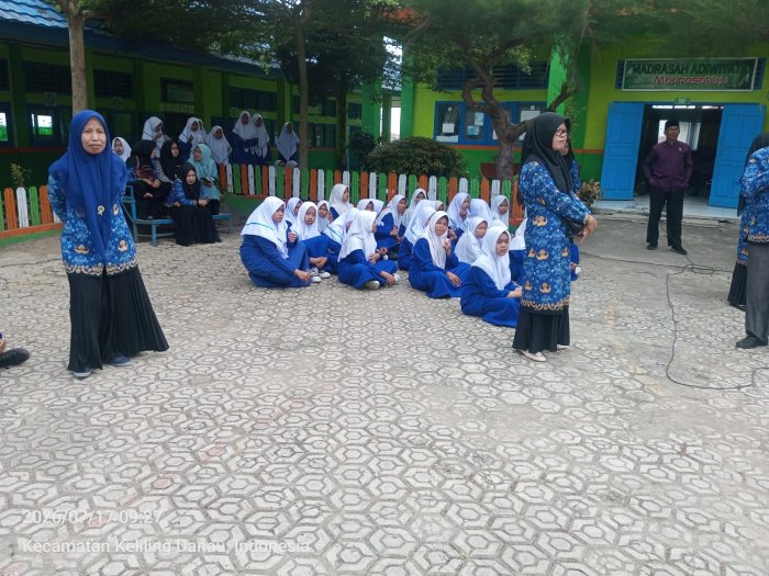 Siswa Kelas VII MTsN 6 Kerinci Resmi Mendapatkan Kelas dan Wali Kelas Setelah Menyelesaikan MATA MUDA Siswa Kelas VII MTsN 6 Kerinci Resmi Mendapatkan Kelas dan Wali Kelas Setelah Menyelesaikan MATA MUDA