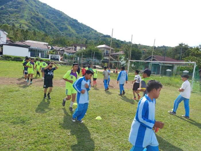 Ekstrakurikuler Sepak Bola Semakin Diminati Siswa