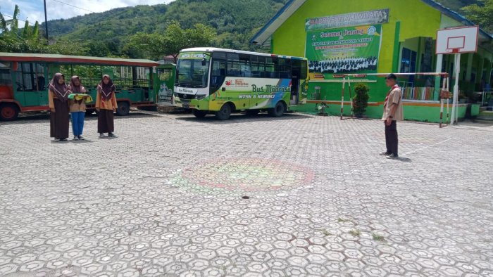 Azam Ramadhan, Siswa Kelas IX A MTsN 6 Kerinci Sang Pelatih Upacara Bendera