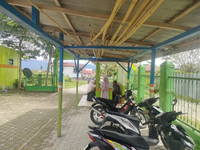 Bukti Loyalitas dan Komitmen, Guru MTsN 6 Kerinci Hadir di Hari Libur untuk Persiapan Jalan Santai HAB Ke-80 Kemenag