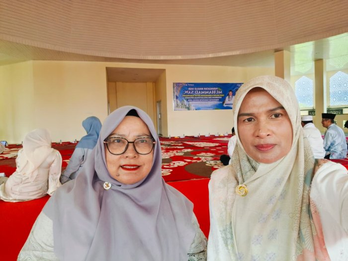 MTsN 6 Kerinci Hadiri Peringatan Maulid Nabi Muhammad SAW di Islamic Center Bersama Bupati Kerinci MTsN 6 Kerinci Hadiri Peringatan Maulid Nabi Muhammad SAW di Islamic Center Bersama Bupati Kerinci