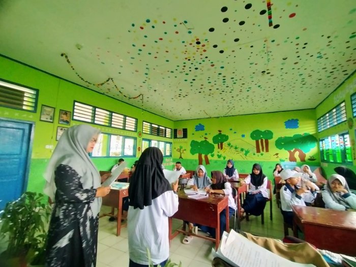 Tingkatkan Public Speaking, MTSN 6 Kerinci Adakan Pelatihan MC Dibimbing Dua Pembina Bahasa