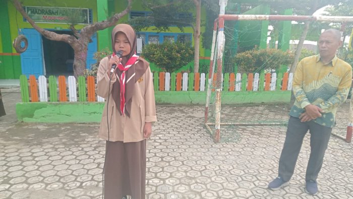 Aulia Nur Hasya: Pelajar Harus Mampu Mengaplikasikan Sabar dalam Kehidupan Sehari-hari Aulia Nur Hasya: Pelajar Harus Mampu Mengaplikasikan Sabar dalam Kehidupan Sehari-hari