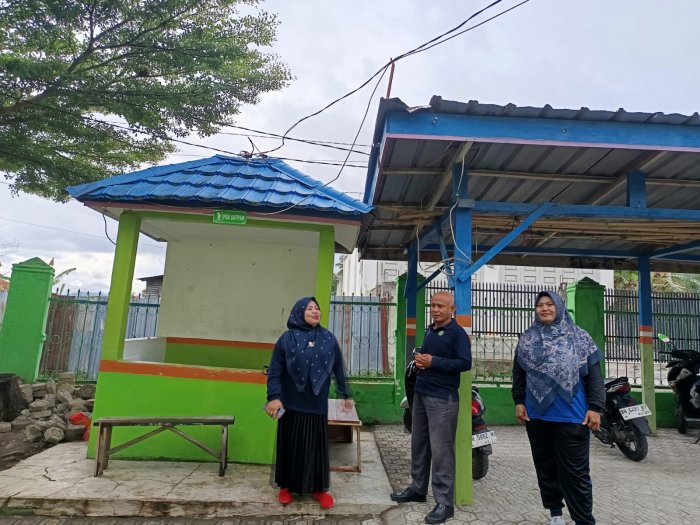 Dedikasi Tiada Henti: Guru Piket MTsN 6 Kerinci Hadir Lebih Awal dan Pulang Paling Akhir