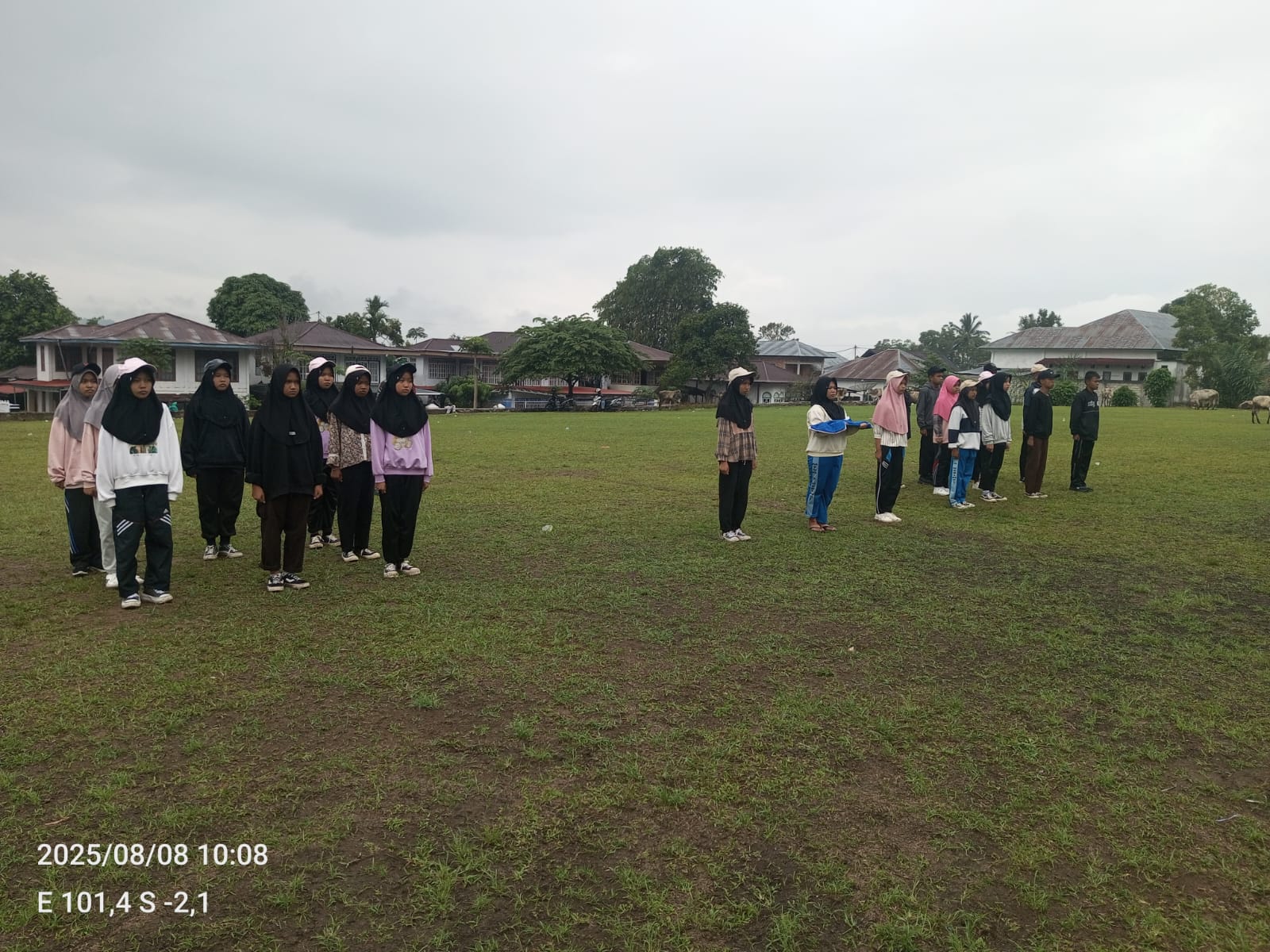 H-9, Latihan Paskibra MTs N 6 Kerinci Makin Intensif H-9, Latihan Paskibra MTs N 6 Kerinci Makin Intensif