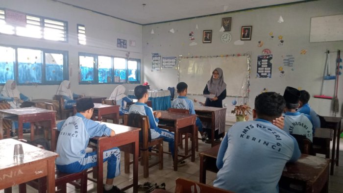 Guru Matematika MTsN 6 Kerinci Laksanakan Kegiatan Remedial untuk Tingkatkan Ketuntasan Belajar