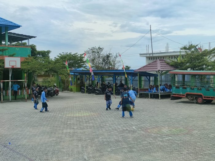 VIII A Lolos ke Final Usai Taklukkan VII A 2-0 di Semifinal Pertama Futsal HUT RI ke-80 MTsN 6 Kerinci VIII A Lolos ke Final Usai Taklukkan VII A 2-0 di Semifinal Pertama Futsal HUT RI ke-80 MTsN 6 Kerinci