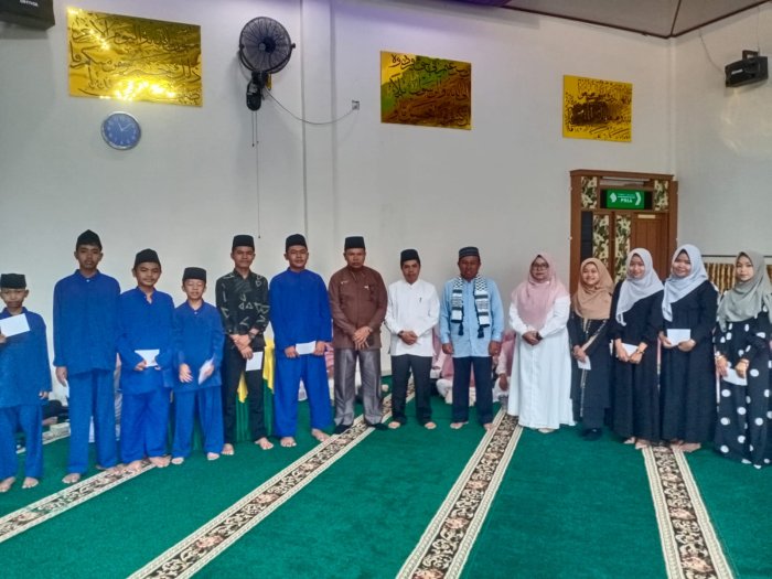 Kuis Berhadiah Meriahkan Peringatan Maulid Nabi Muhammad SAW di MTsN 6 Kerinci