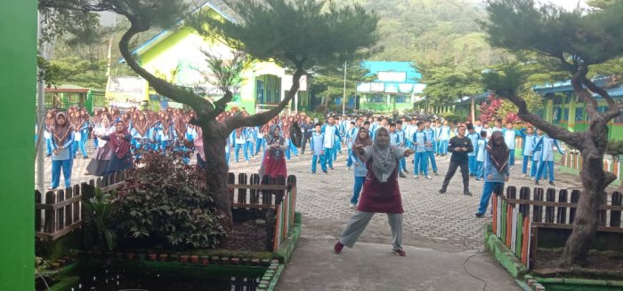 Senam Pagi Sabtu: Wujud Semangat Hidup Sehat di MTsN 6 Kerinci