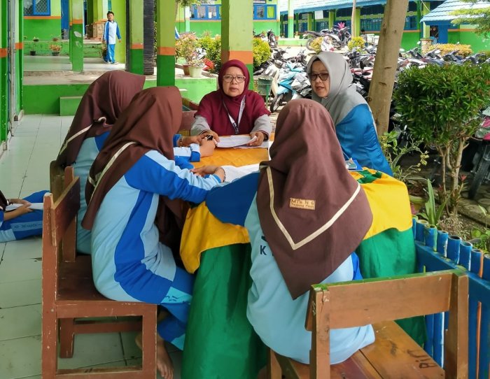 MTsN 6 Kerinci Matangkan Persiapan OYISI 2025 untuk Bidang Speech, Spelling Bee, dan LCC MTsN 6 Kerinci Matangkan Persiapan OYISI 2025 untuk Bidang Speech, Spelling Bee, dan LCC