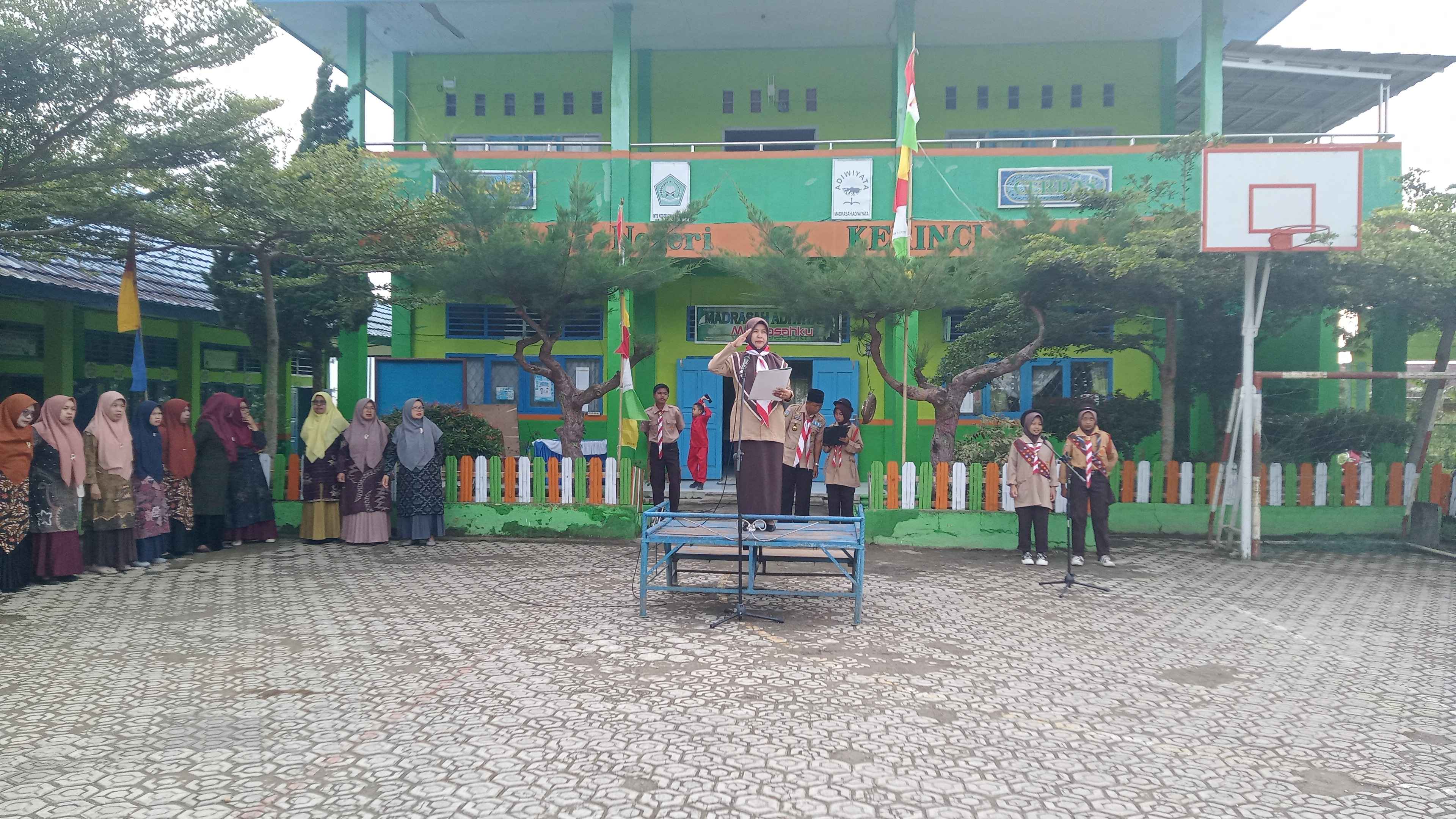 MTsN 6 Kerinci Gelar Upacara Peringati HUT Pramuka ke 64 Tahun 2025 MTsN 6 Kerinci Gelar Upacara Peringati HUT Pramuka ke 64 Tahun 2025