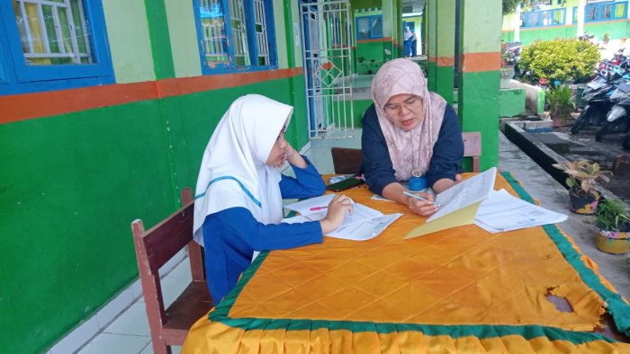 Zelia Mendapatkan Bimbingan Intensif Menjelang OMI Tingkat Provinsi Zelia Mendapatkan Bimbingan Intensif Menjelang OMI Tingkat Provinsi