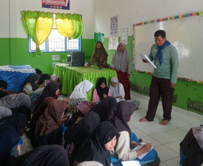 Ekstrakurikuler UKM dan PMR MTsN 6 Kerinci Tingkatkan Kreativitas dan Kepedulian Siswa Ekstrakurikuler UKM dan PMR MTsN 6 Kerinci Tingkatkan Kreativitas dan Kepedulian Siswa