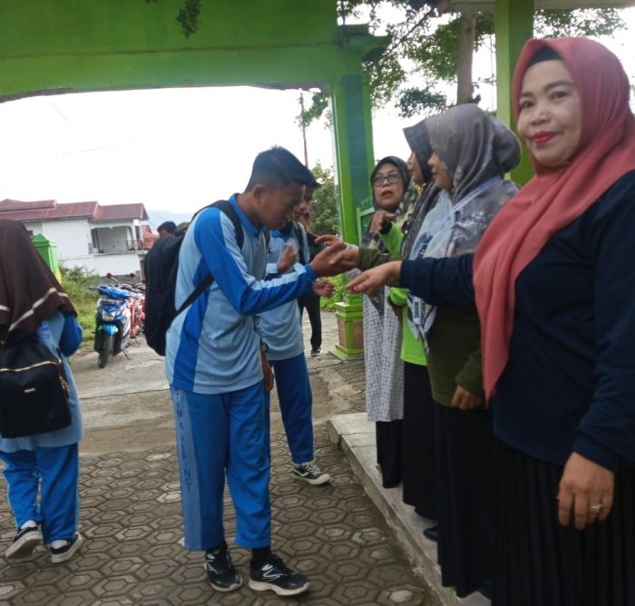 Penerapan Budaya 5S di MTsN 6 Kerinci Wujudkan Madrasah yang Berkarakter dan Beretika