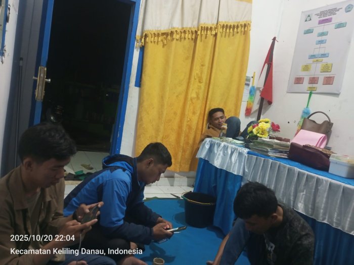 Tim Pencinta Alam Guru MTsN 6 Kerinci Matangkan Rencana Menjadi Pemandu Wisata di Danau Kaco