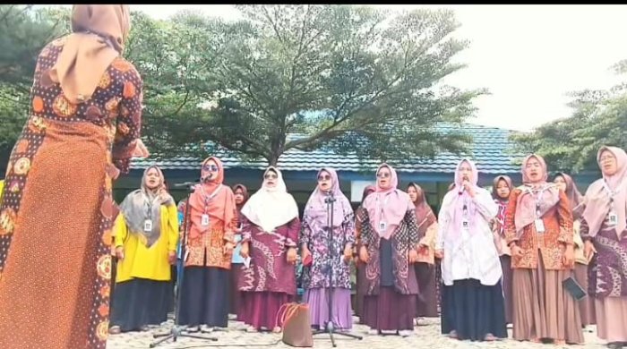 Tim Mars MTQ MTsN 6 Semakin Matang, Peserta Siap Tampilkan Penampilan Terbaik Tim Mars MTQ MTsN 6 Semakin Matang, Peserta Siap Tampilkan Penampilan Terbaik