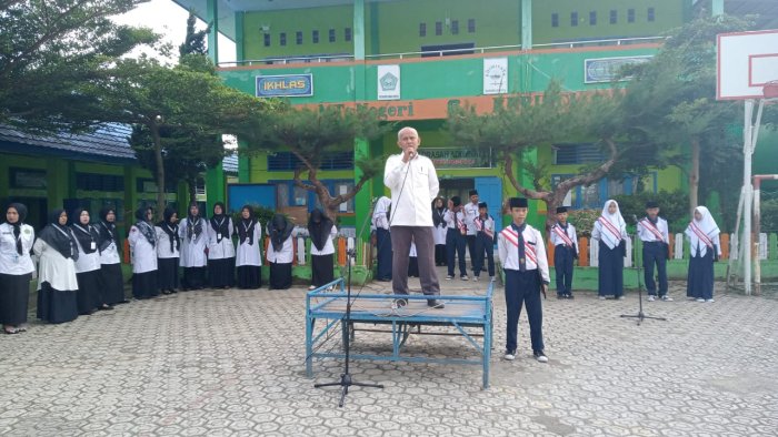 Bapak M. Jamin Paparkan Pentingnya Pembiasaan Disiplin untuk Raih Prestasi
