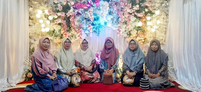 Jaga Silaturahmi, PTK MTsN 6 Kerinci Hadiri Undangan Eks Siswa di Tanjung Pauh Mudik