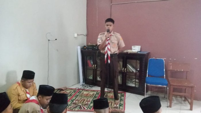 Fathur Rahman Siswa Kelas 9C Sampaikan Kultum Bertema Orang-Orang yang Diampuni Dosanya usai kegiatan Tadarus Fathur Rahman Siswa Kelas 9C Sampaikan Kultum Bertema Orang-Orang yang Diampuni Dosanya usai kegiatan Tadarus