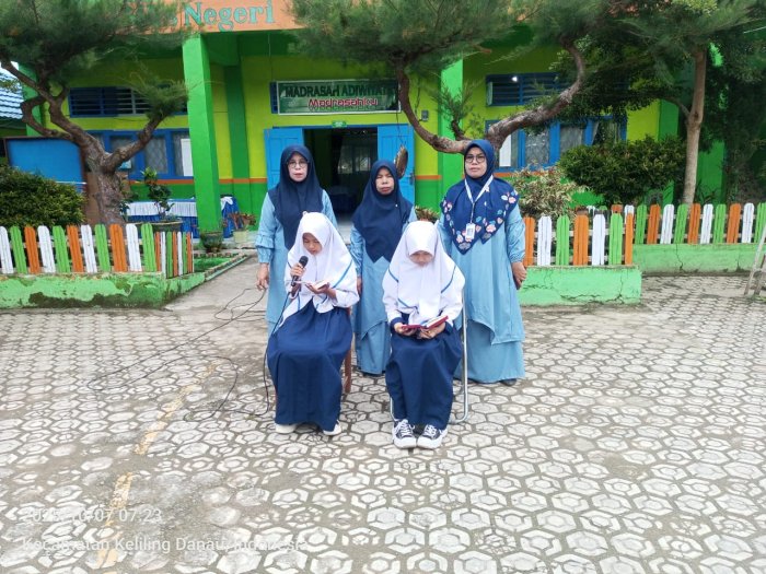 Tadarus Quran Pagi Dilaksanakan dengan Baik oleh Siswa Kelas VIII D Tadarus Quran Pagi Dilaksanakan dengan Baik oleh Siswa Kelas VIII D