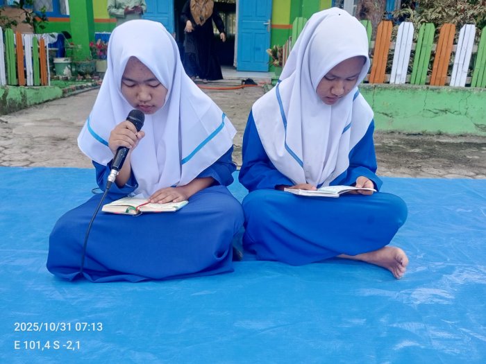 Adelya Zavila dan Dita Maisaroh Pimpin Yasinan dengan Penuh Khidmat