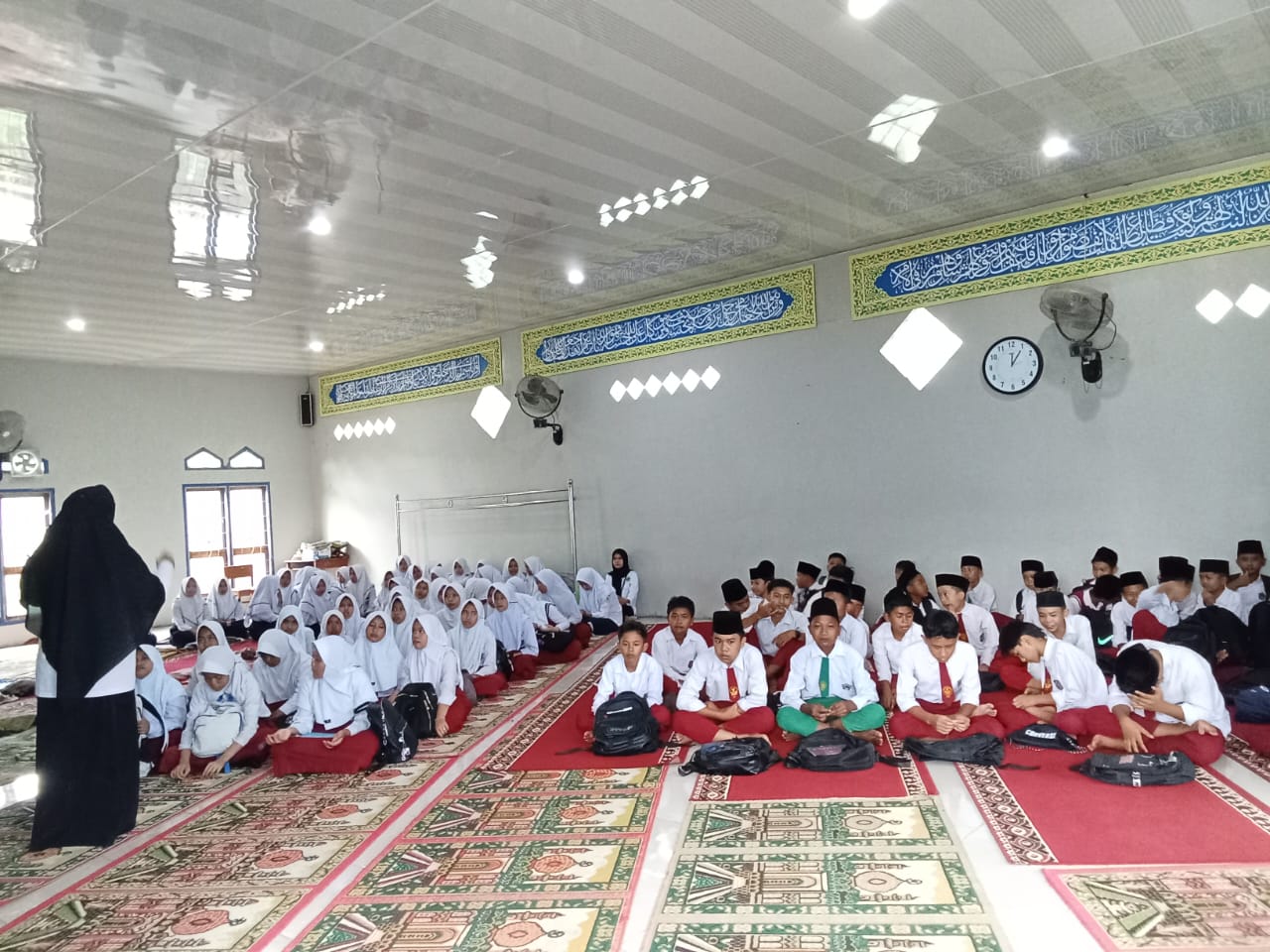 Hari Pertama MATSAMA MTsN 6 Kerinci Disambut Antusias dan Semangat Peserta Didik Baru 