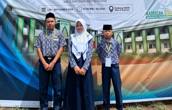 Tiga Siswa MTsN 6 Kerinci Unjuk Kebolehan dalam OMI Mapel IPS Tiga Siswa MTsN 6 Kerinci Unjuk Kebolehan dalam OMI Mapel IPS